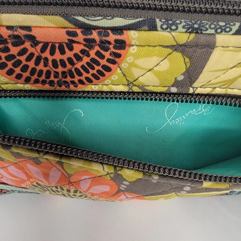 Vera Bradley‎ Floral Multicolor Women's Wallet. P161